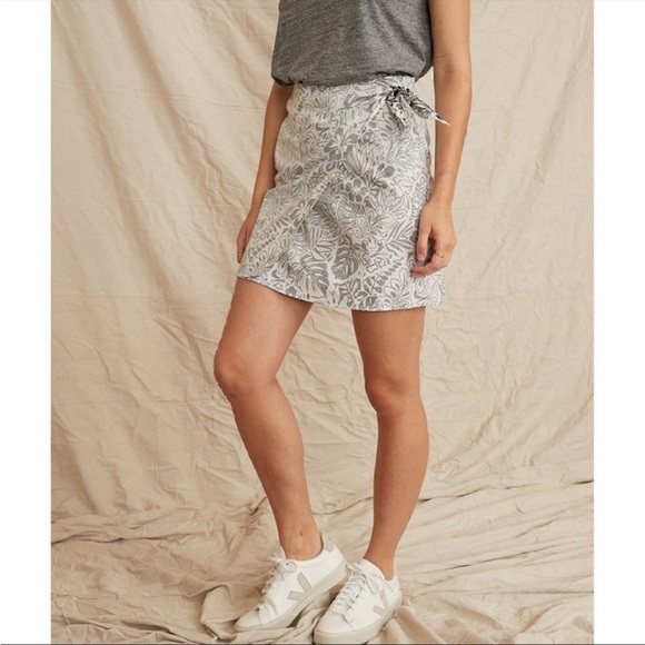 Marine Layer Monaco Wrap Skirt in Black and White Monstera Print - Picture 2 of 5